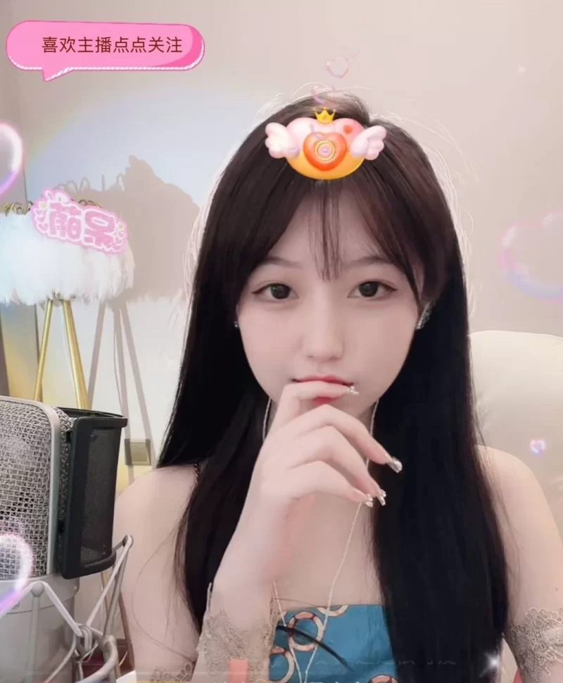 合集 抖音25年2月流出合集 各种骚舞裸舞~顶胯抖臀~掰穴自慰【2019v+42G】