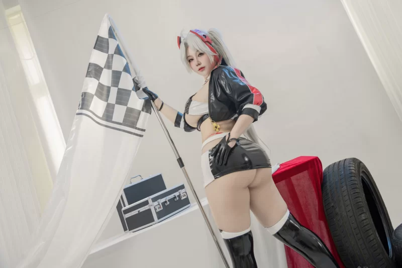 美腿/足控 KANEKO咔喵_欧根亲王 赛车服 [36P+2V]【36P+2V+950m】