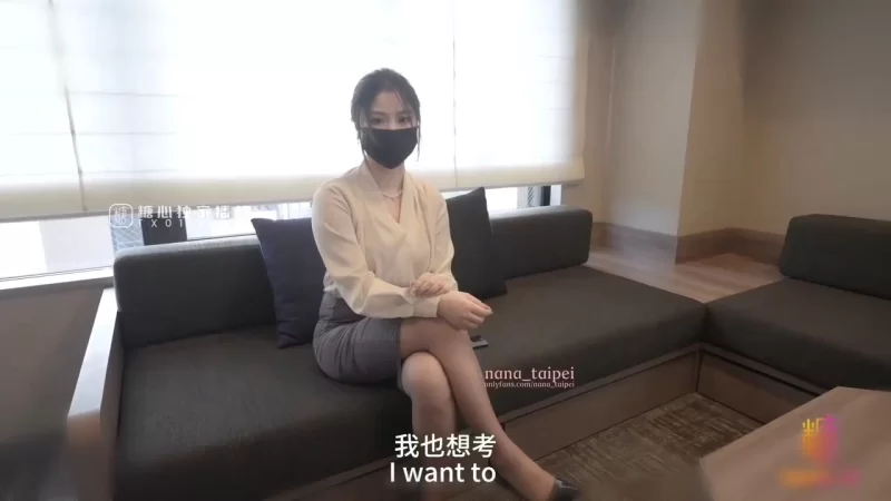 自拍 娜娜NaNa 糖心VLOG母子亂倫，發現兒子在偷看色雜誌，為了【1V+856MB】
