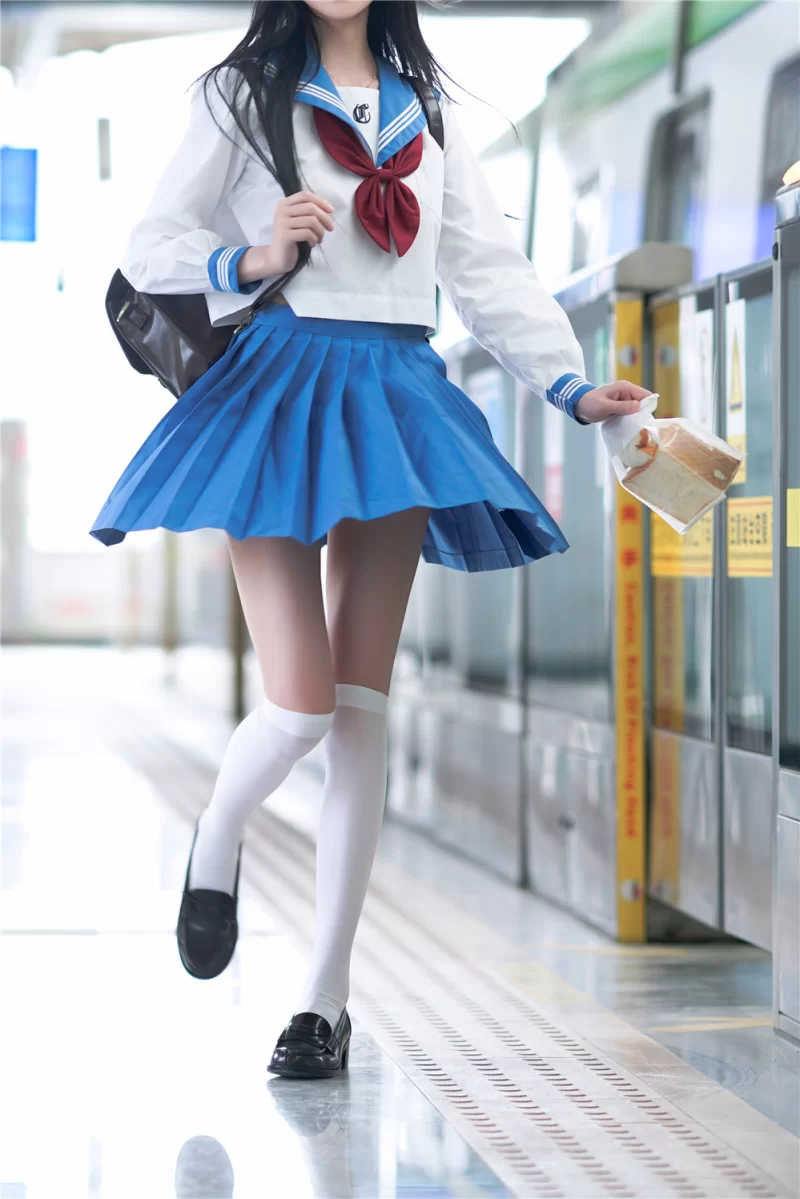 唯美写真 桜桃喵 - 地铁JK[33P-301M][百度云]【33p+301m】
