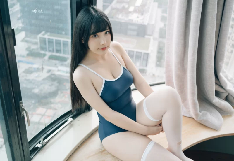 美腿/足控 糖果果_12月舰长 [88P+10V]【88P+10V+1.6g】