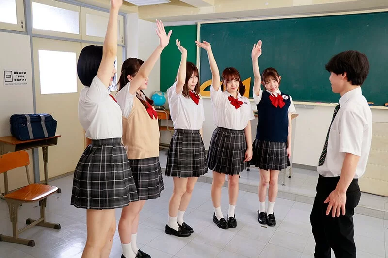 合法萝莉 DVMM-262(中文字幕)用洗脑贴纸把全班女同学都变成我的性奴肉便器【1+6.3g】