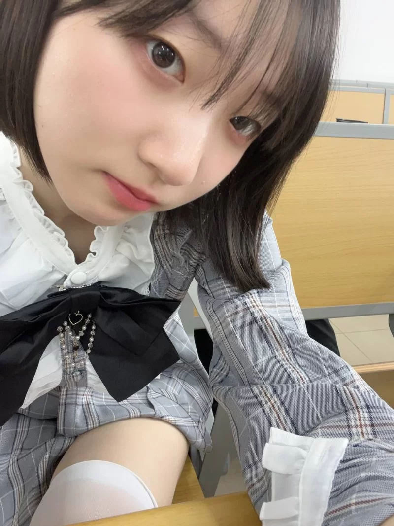 自拍 精选5套高颜值极品身材泄密，人前女神人后金主小母狗的【57v+677p+2.4G】