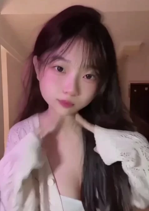 女大学生 抖音反差女大 牛油果 裸舞【44V+1.3G】