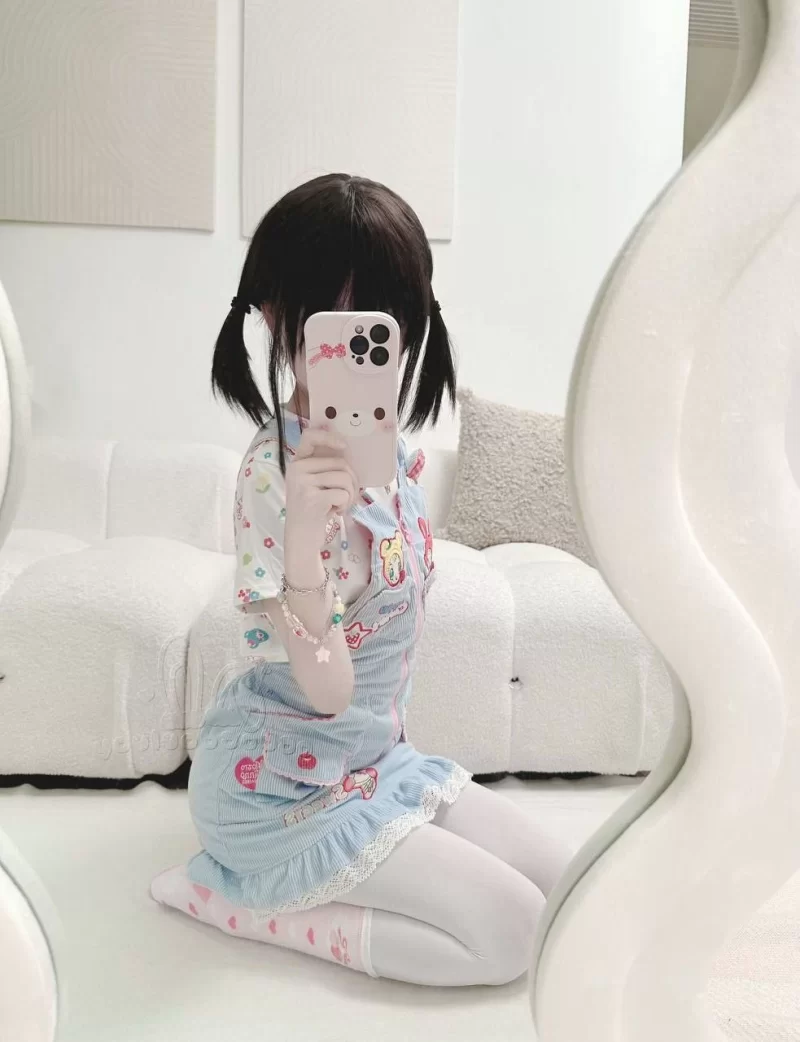 合法萝莉 幼萝喵瓜(幼萝酱)@youluomiao –[含新增] 18分钟 [186P【186P/nV+1.08G】