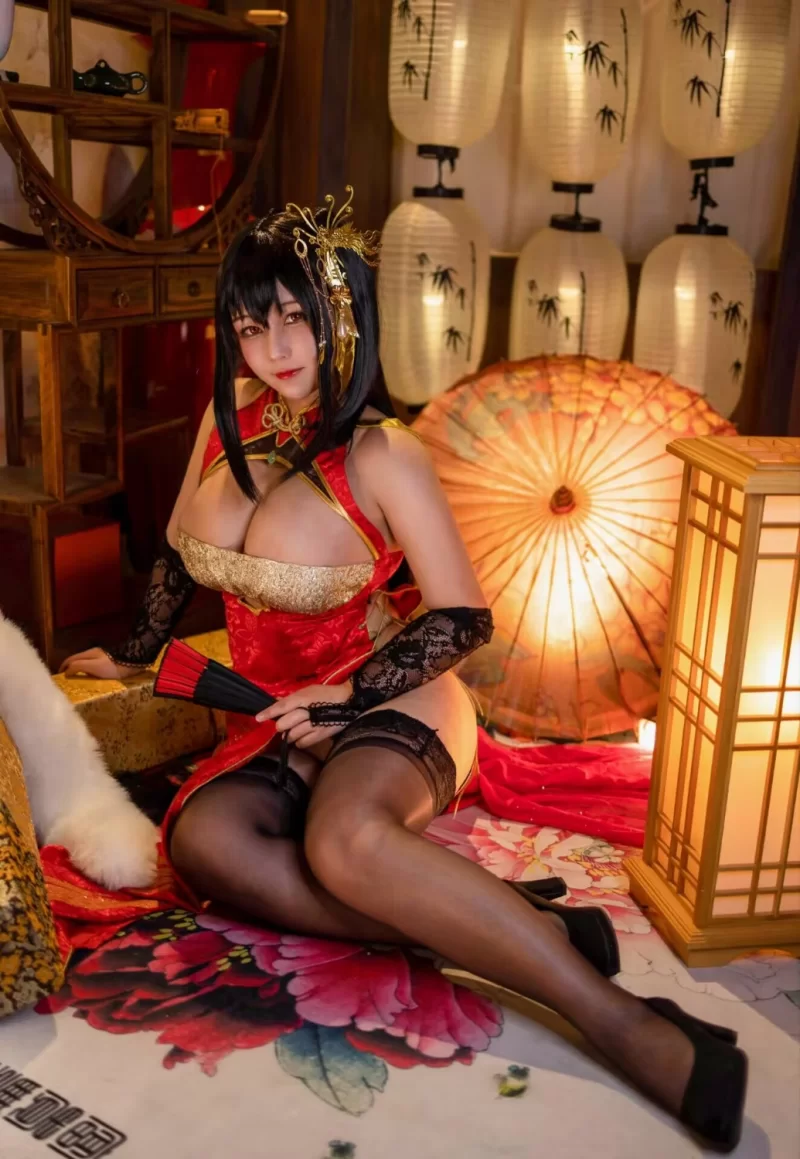 国产coser KANEKO_咔喵  大凤旗袍 [23P 188.71 MB]【23P+188M】