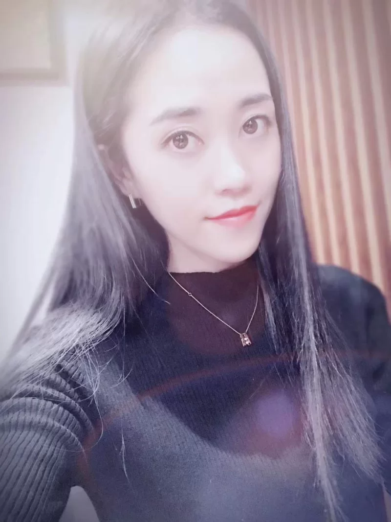 美女御姐 某房地产公司销售员[赵小姐]与男友居家日常 性爱视图【11V33P+1.7G】