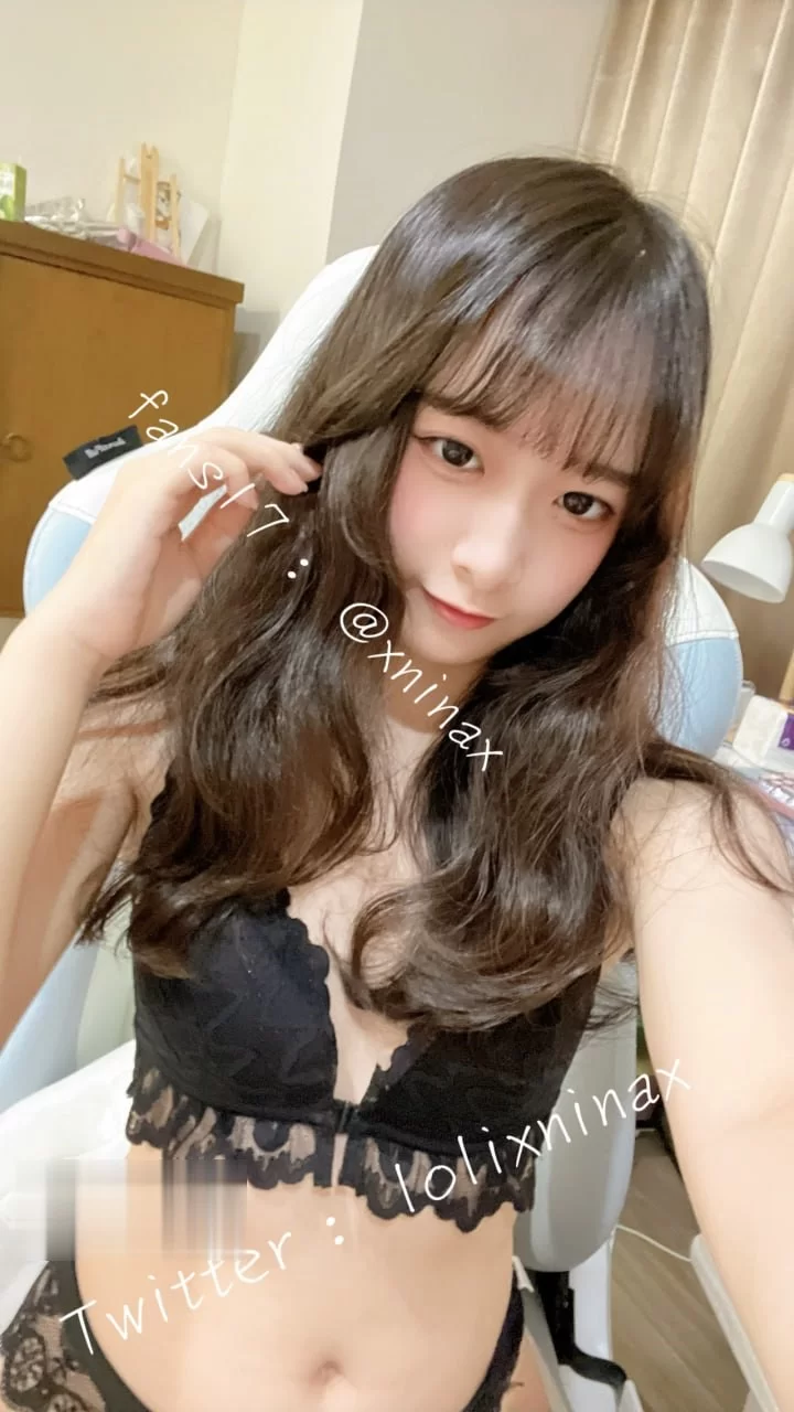 合法萝莉 高颜值萝莉f@小只马妮娜，粉嫩的美穴只想狠狠插入！【74v+3.92g】