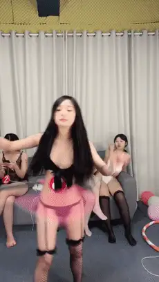 合集 综艺[M8女团]色情快乐大本营 风骚裸舞~纸烧B毛~俯卧撑【15V+15G】