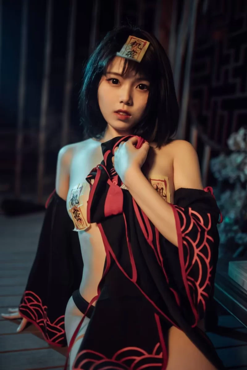 国产coser 七月喵子 - 小僵尸 [22P-179MB]【22P+179M】