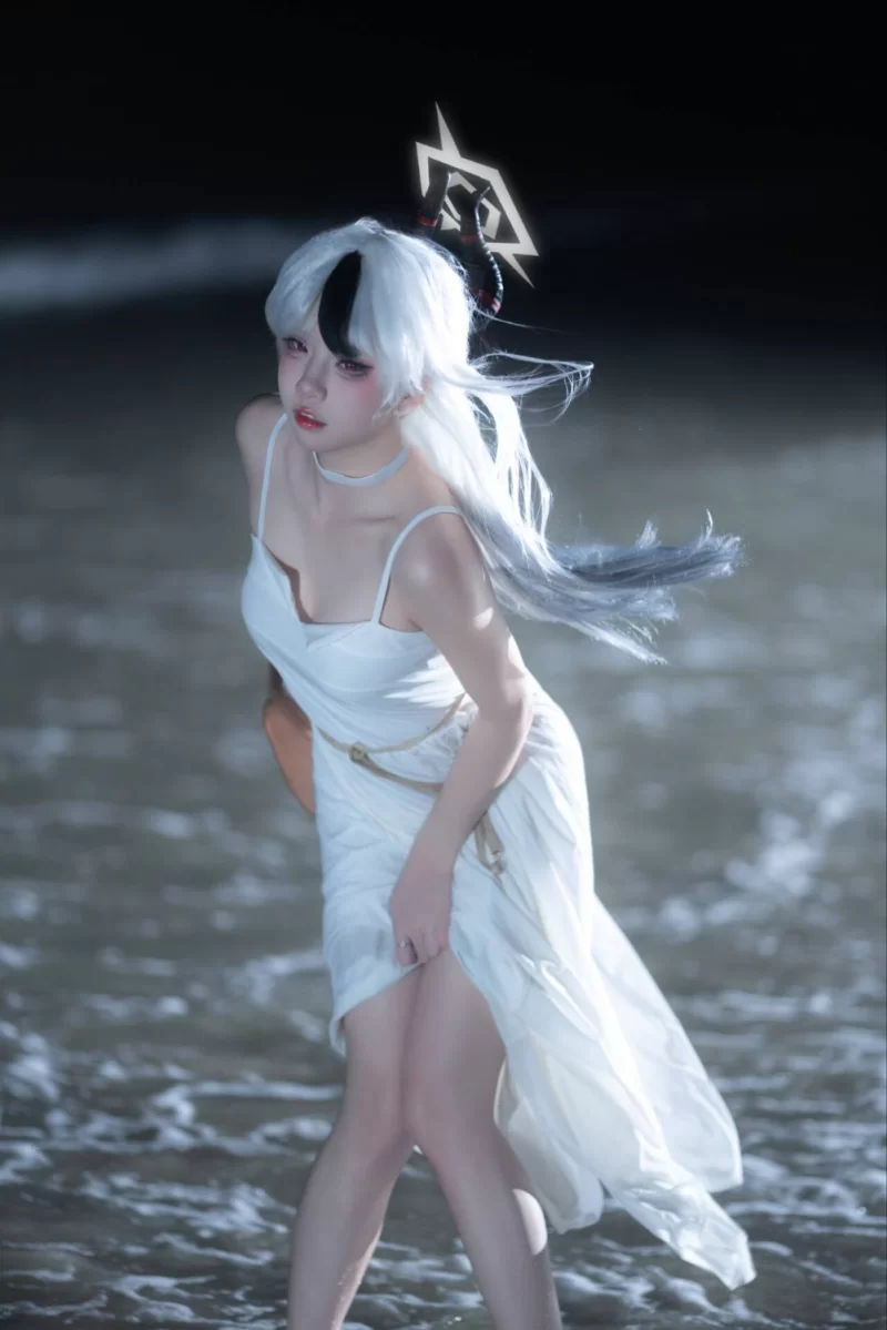 国产coser 纸悦Etsu_ko 加代子白裙 [20P-362MB]【20P+362M】
