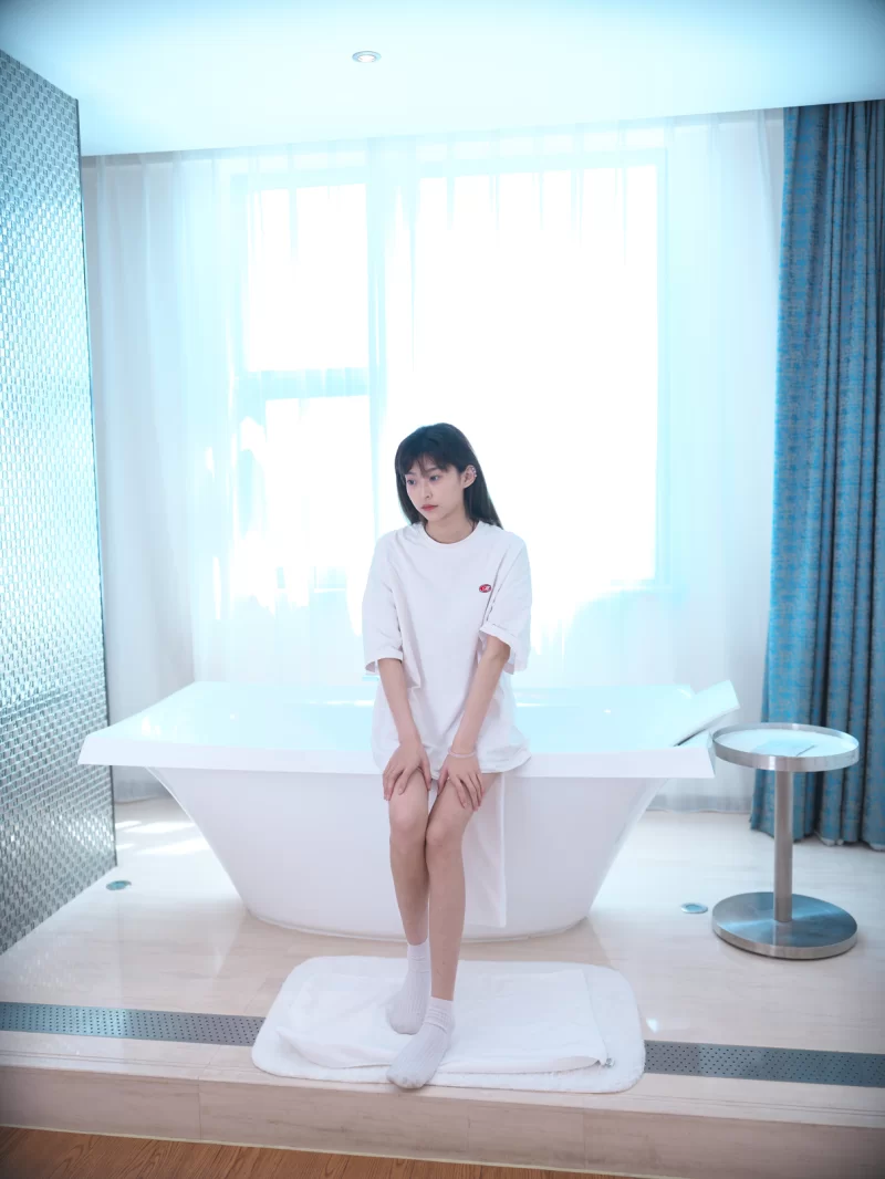 国产模特 希威社 华莎 8K原版无水印大尺度私拍【608p+21g】