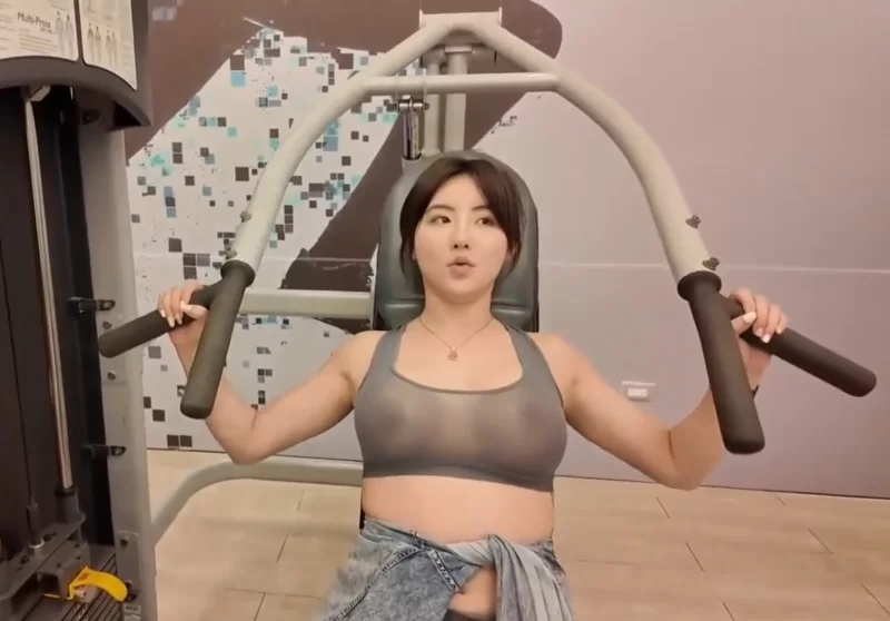 自拍 高颜健身女[筱筱〗练肌肉的御姐被学员抓住巨乳发泄猛【1v+845M】