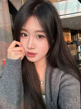 自拍 南京极品反差婊 王腾诺 外表清纯床上淫荡 身材曼妙眼神【1v13p+79M】