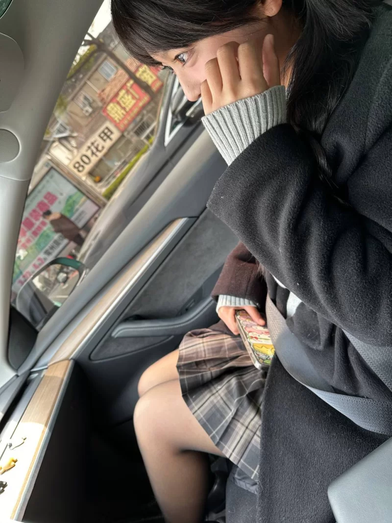 自拍 私房大神直播教父全程露脸 真实调教清纯大一学妹4P啪啪【35p+1v+609M】