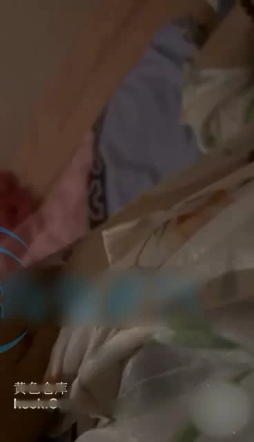 乱伦 老妈洗完澡主动摸我小鸡子被我操【v5+1000g】