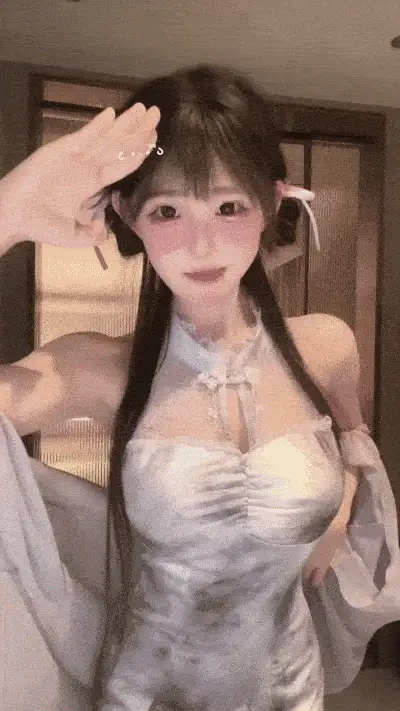 唯美 图生视频 5 脱衣+吊起性交合集第一期【21V+130m】