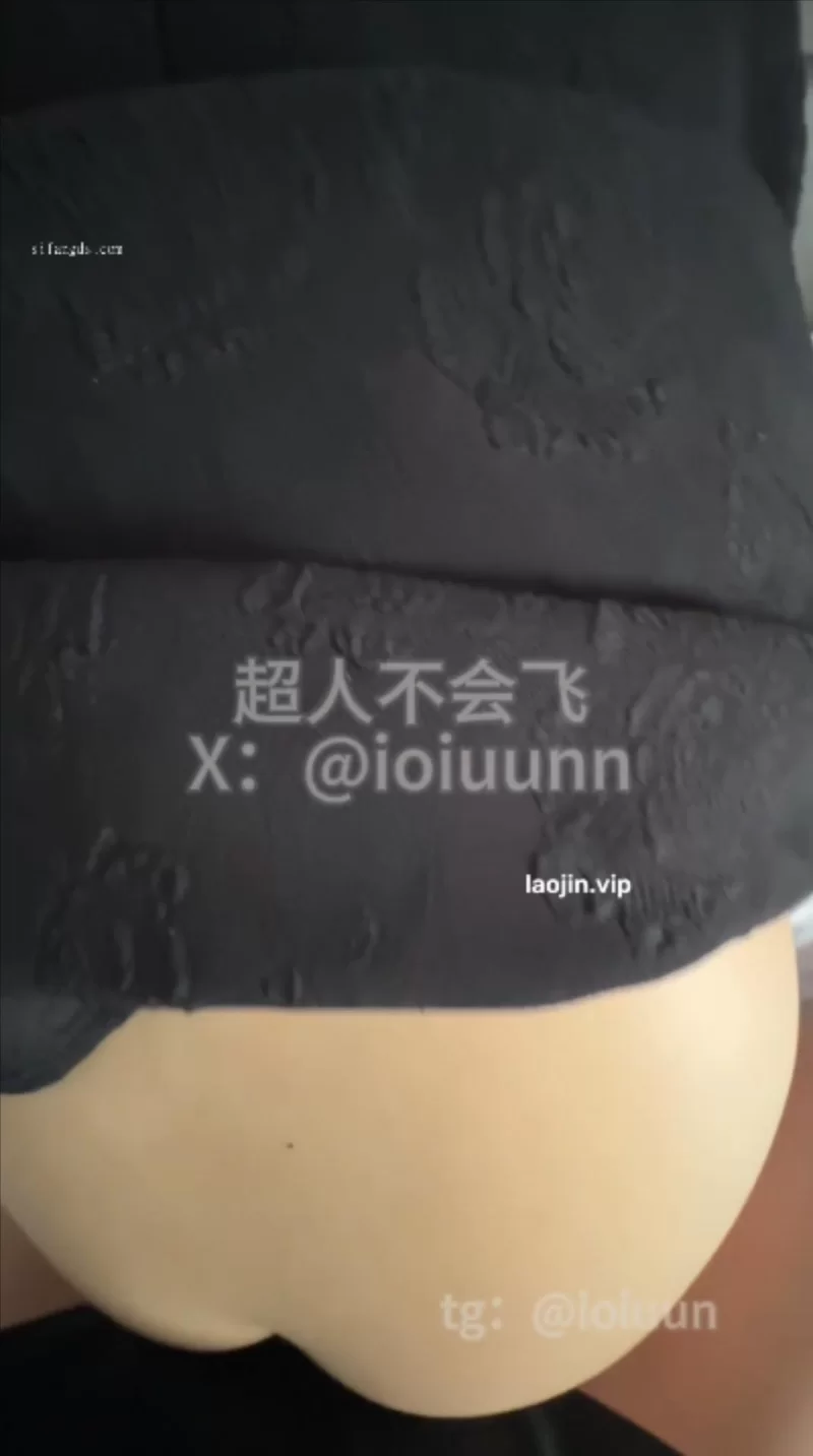 自拍 摄影大师[少女时代]19岁白虎异型逼第三期【1+1.7G】