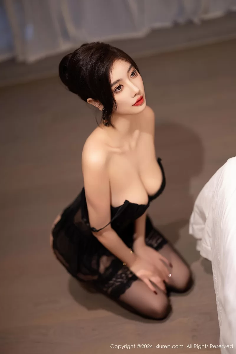 秀人网 杨晨晨 绿色筒裙韵味十足黑丝美腿【80P+632M】