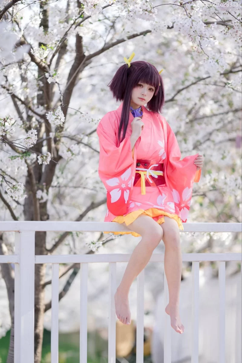 国产coser 九柒喵 无名 [34P 374.58 MB]【34P+374M】