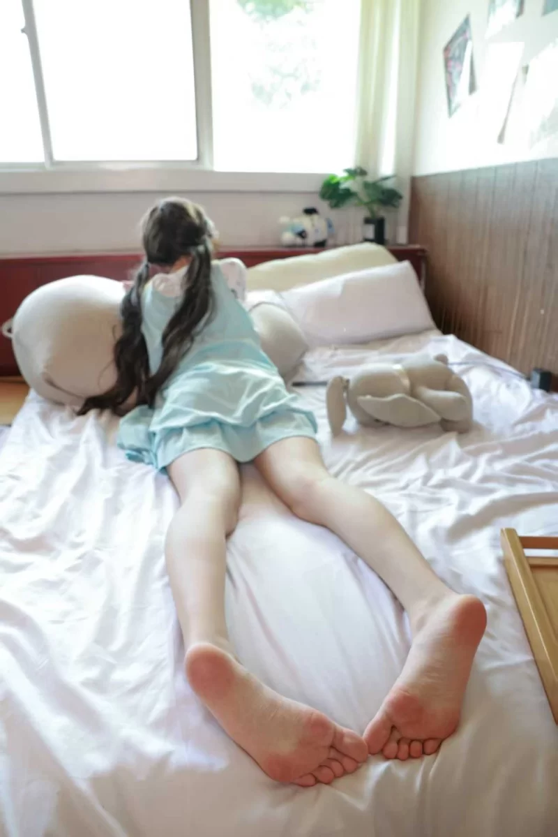 高颜值美女 Imzsock-2025-29秋秋醉在鞋香 [【134p➕1v+3.95g】