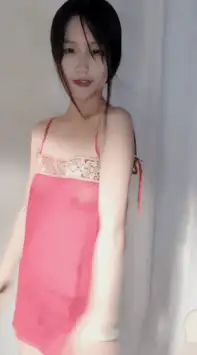 萝莉 ♆[萝莉小羊]重磅~! 18岁萝莉~裸舞诱惑~跳蛋道具~抽插润逼【3V+2.45G】