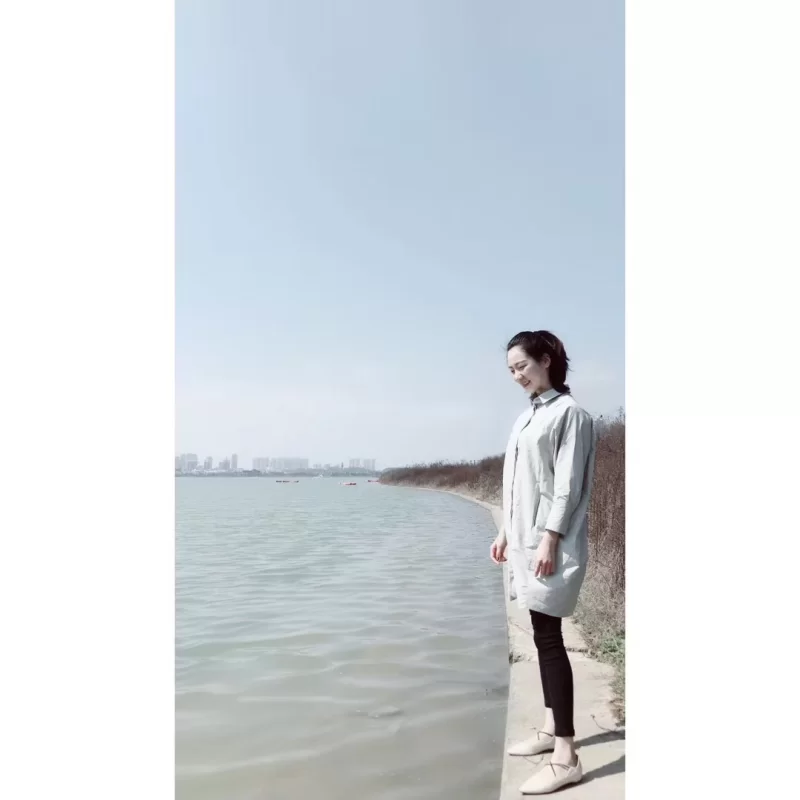 自拍 护士妹子被情人偷拍洗澡 MJ内射【1v+2G】