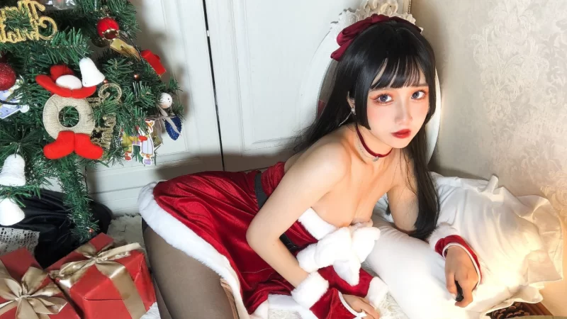 国产coser 果咩酱w – 圣诞 黑丝[28P-3V-144.2M]【28P3V+144M】