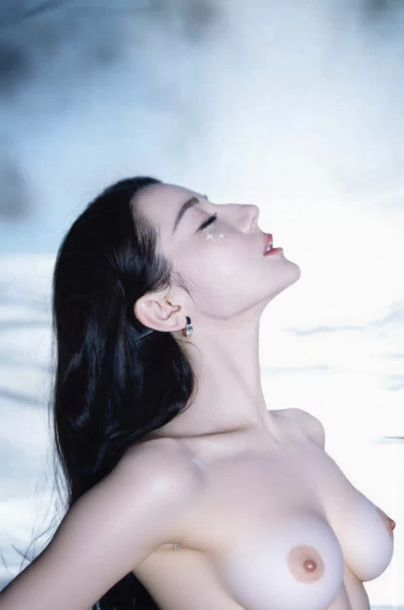 明星换脸 迪丽热巴写真去衣【39P+2.3m】