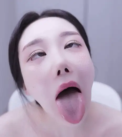 日韩主播 정예린♥-vkvlfna1_2025-08-16、19 阿黑颜舔脚舔腋下【2v+2.4G】
