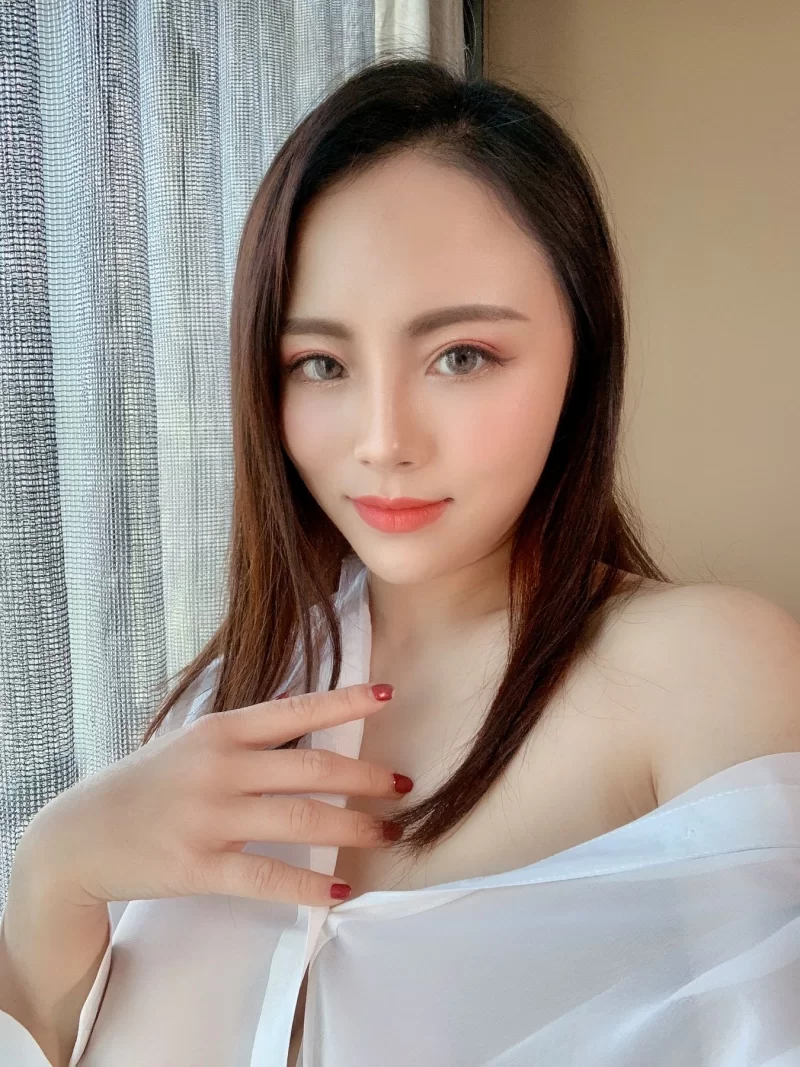 福利姬 秀人網嫩模G奶性感女神瑞瑞誘惑福利視頻【2+597MB】