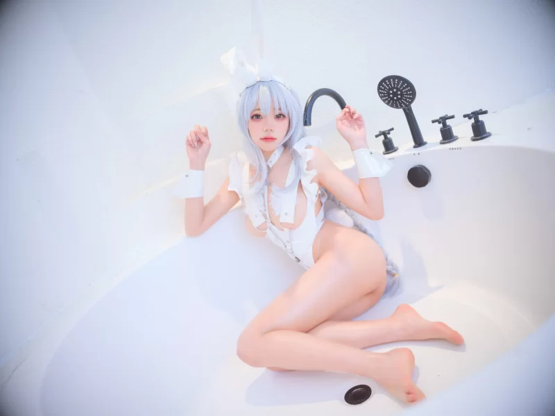 福利姬 福利姬 创可贴美少女|咬一口兔娘的生活与cos写照大合集1【1085p+280m】