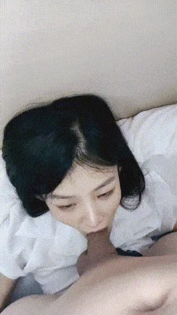 女大学生 [极品妹妹]清纯女学生! 丝袜足交~口交大鸡巴 小哥无套【2+1307MB】