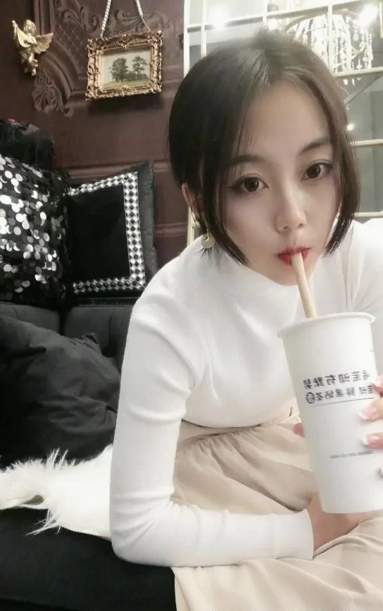 女大学生 超极品真实18岁校花大一学妹学长走后一个人骚骚地自慰没【2+689MB】