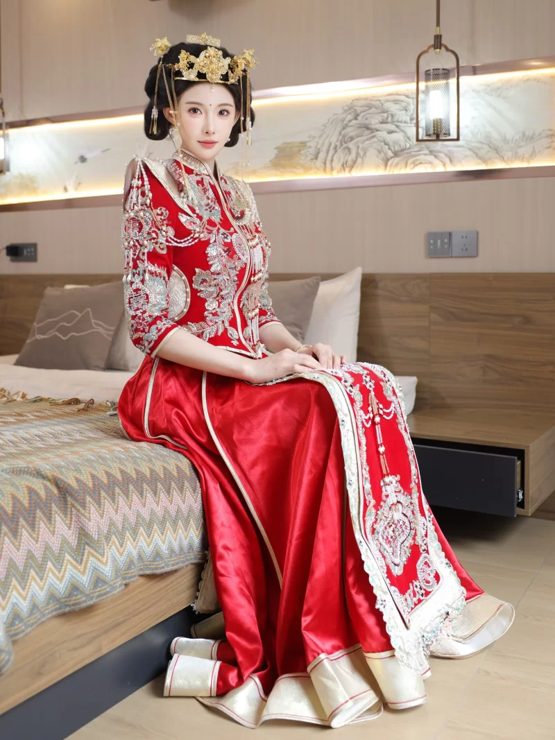 国产模特 [原版无水印首发]秀人网 梨霜儿 最新极品新娘子超反差【113P+2.3G】