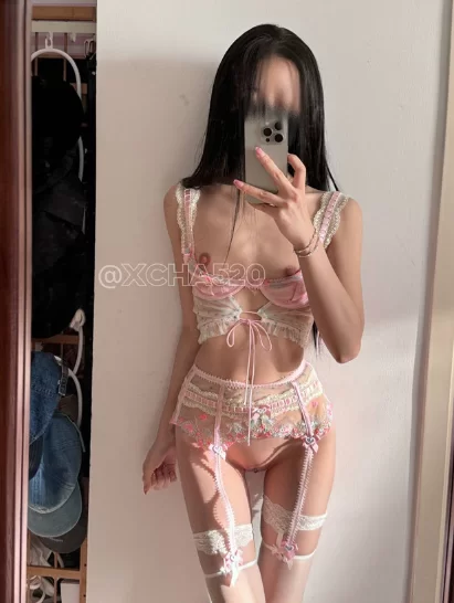 福利姬 搽搽6月订阅红色情趣59P5V220M【64+220M】