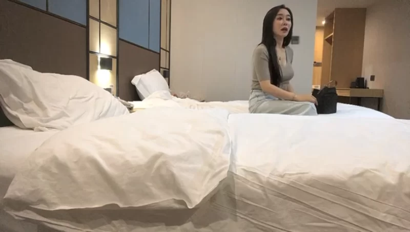 美女御姐 抖音人气主播小姐姐偶尔兼职做外【v1+255m】