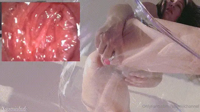 各种玩法 蜜桃臀女神[NaomiiiChannel]户外温泉水战，内窥镜看屁眼在【2V+2.5G】