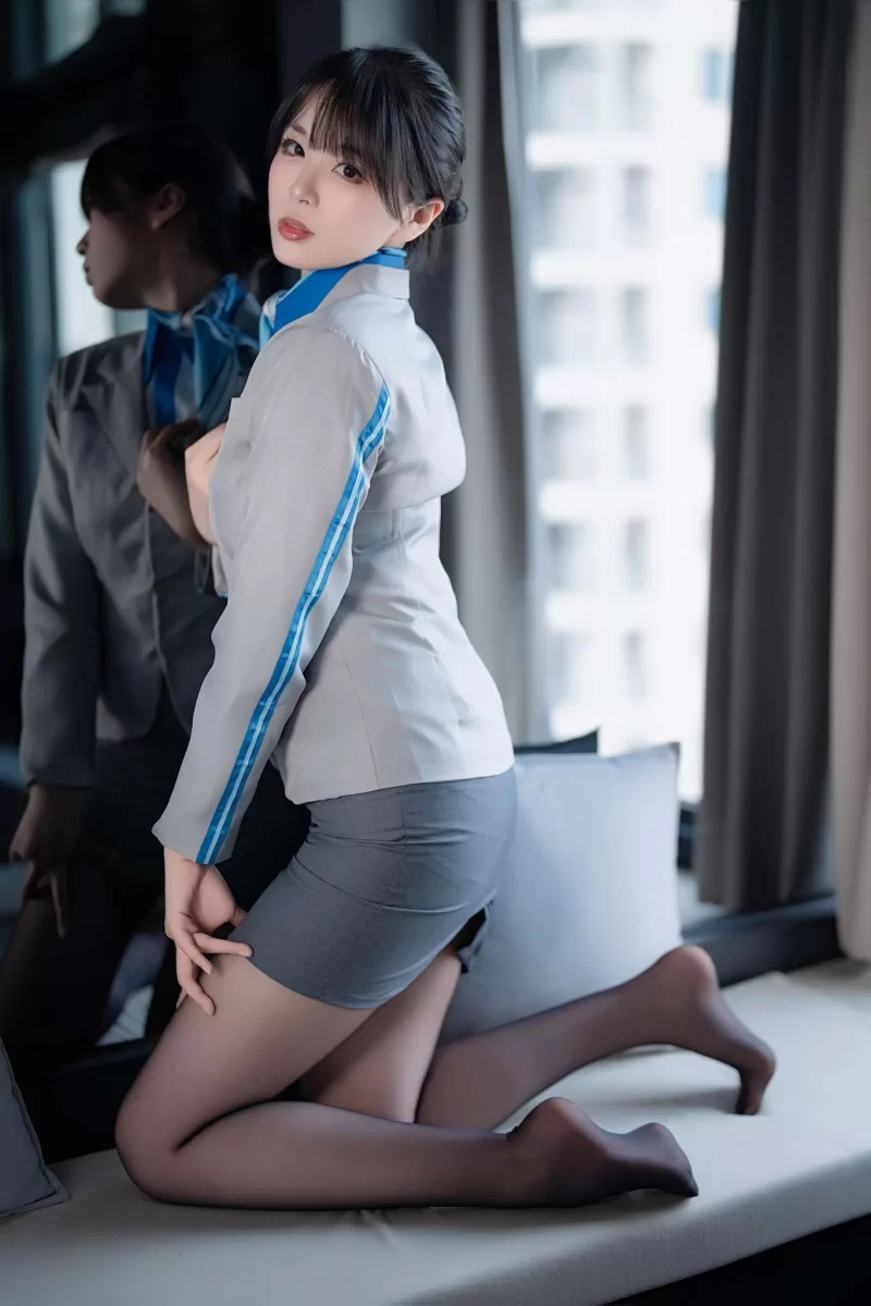 Cosplay 轩萧学姐 Vol.064 生日作 空姐黑咝+灰咝 [140P2V-7.82G][百度网盘]【140P2V+7.82G】
