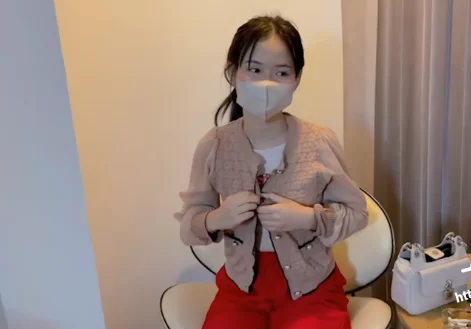 美女御姐 晨炮狂欢 恩凯和兄弟共享大奶泰妹 卫生间鸳鸯浴 床战喷【1+700M】