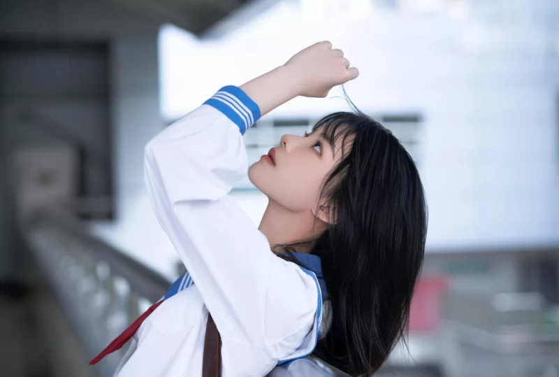 腿控足控 桜桃喵_地铁JK [33P]【33P+400m】