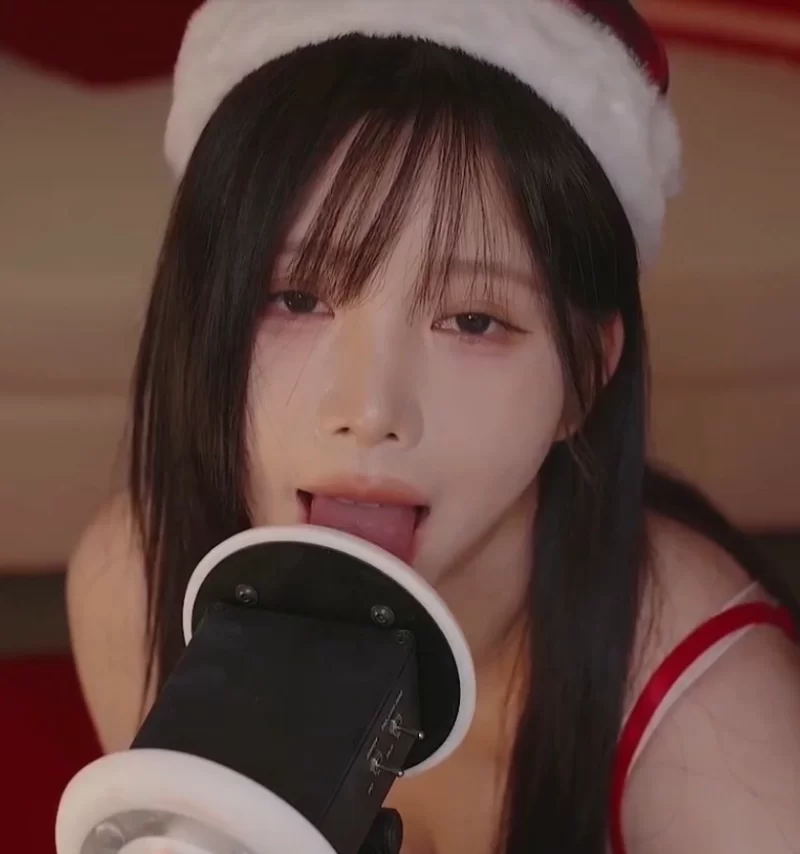 ASMR [yoonying]ASMRYoonyingR_E_STUDIO祝你圣诞快乐！【1+800m】