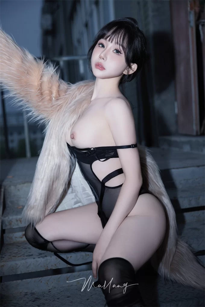 国产模特 波酱 – 新作 极品嫩特 艺术私房唯美写真【351P+277M】