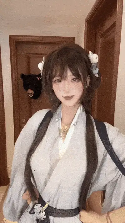 唯美 图生视频 5 脱衣+吊起性交合集第一期【21V+130m】