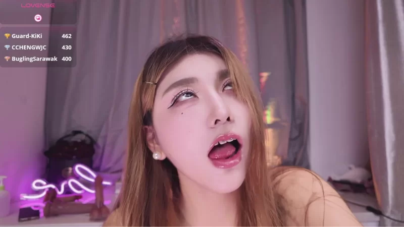国产主播 stripchat人气美女主播Kiki-2025八月30录屏【2+1035M】
