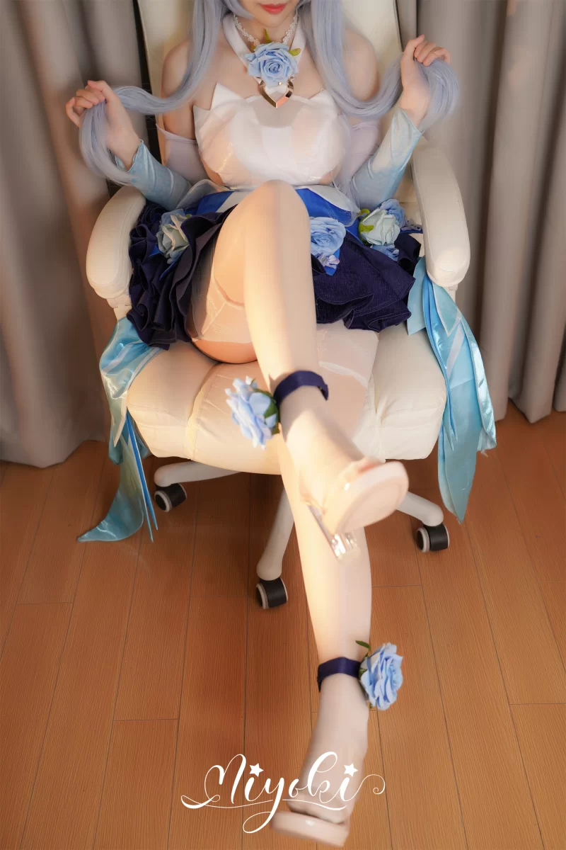 有剧情的 铃木美咲(MisakiSuzuki)软软趴在床单上写真合集[367套-349.8G]【nvnp+349.8G】