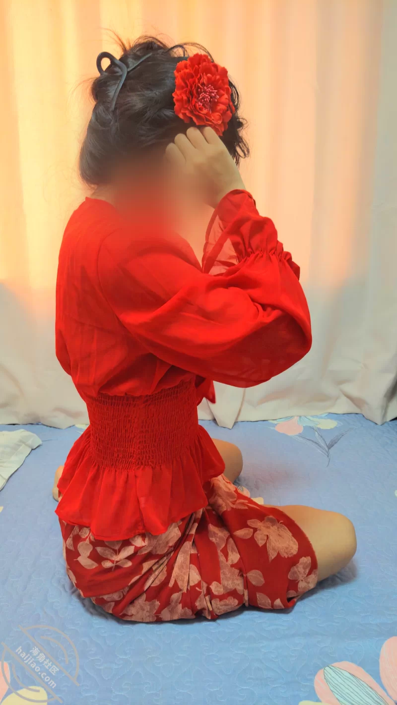 有剧情的 海角相依为命的母子钻石贴 妈妈穿的像新娘子一样漂亮【1V+250M】