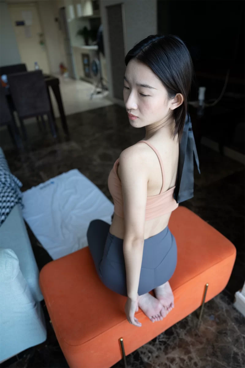 国产模特 [国模]PKG摄影 练瑜伽的阳光美少女 居家大尺度 原版无【248P+1V+9G】