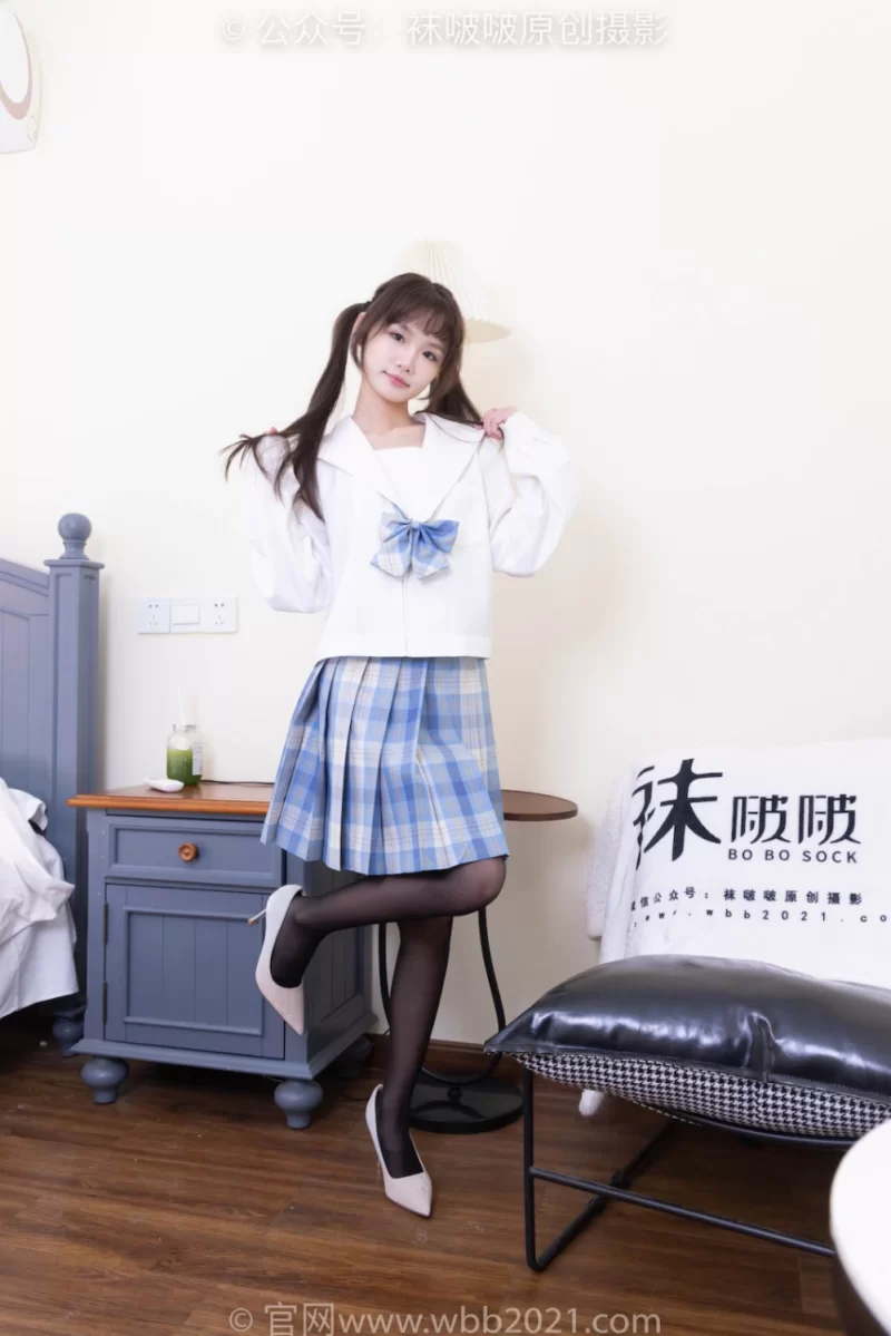 国产模特 袜啵啵 578期：甜甜圈-两双高跟鞋、薄黑丝、裸足、jk制服【1v，149p+5.9G】