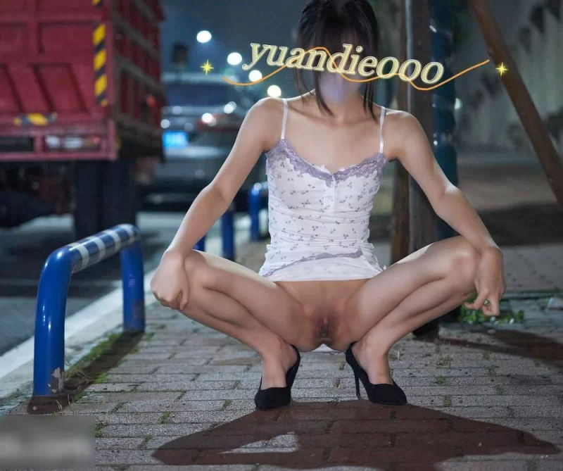 自拍 鸳蝶 – 短发萝莉 户外露出 vip私拍福利【1+220m】